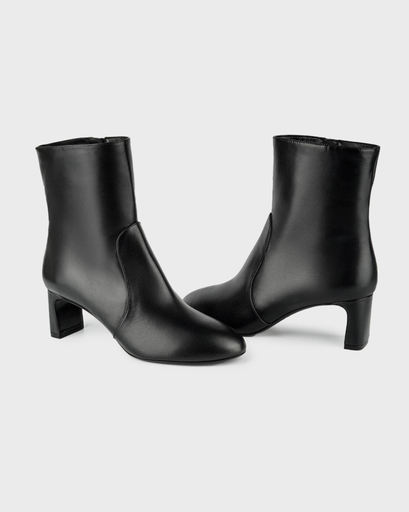 Ботильйони